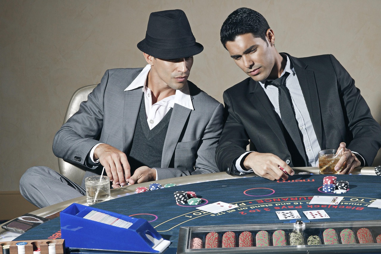Mastering the iGaming Jungle: A Player's Guide to Slots, Poker, and Betting