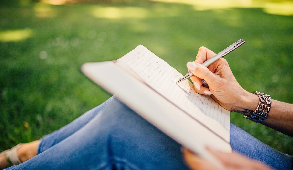 The Benefits of Morning Pages for Creative Clarity